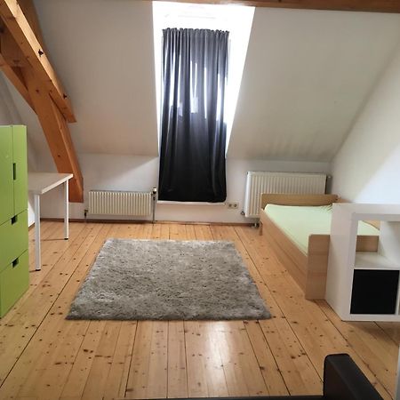 Dachapartment Mit 2 Schlafzimmern Graz Exterior foto